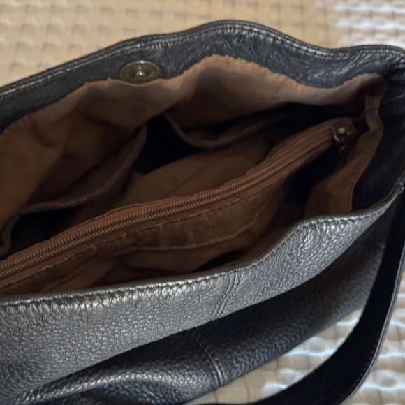 HOBO Black Textured Leather Hobo Bag - Picture 5 of 8